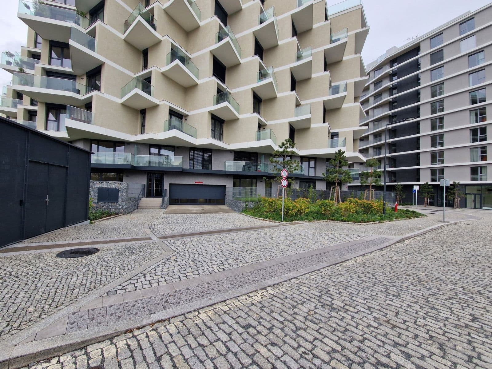 Prenájom bytu 1-izbový 45 m², Ramonova, Praha, Praha Prenájom bytu 1-izbový 45 m², Ramonova, Praha, Praha