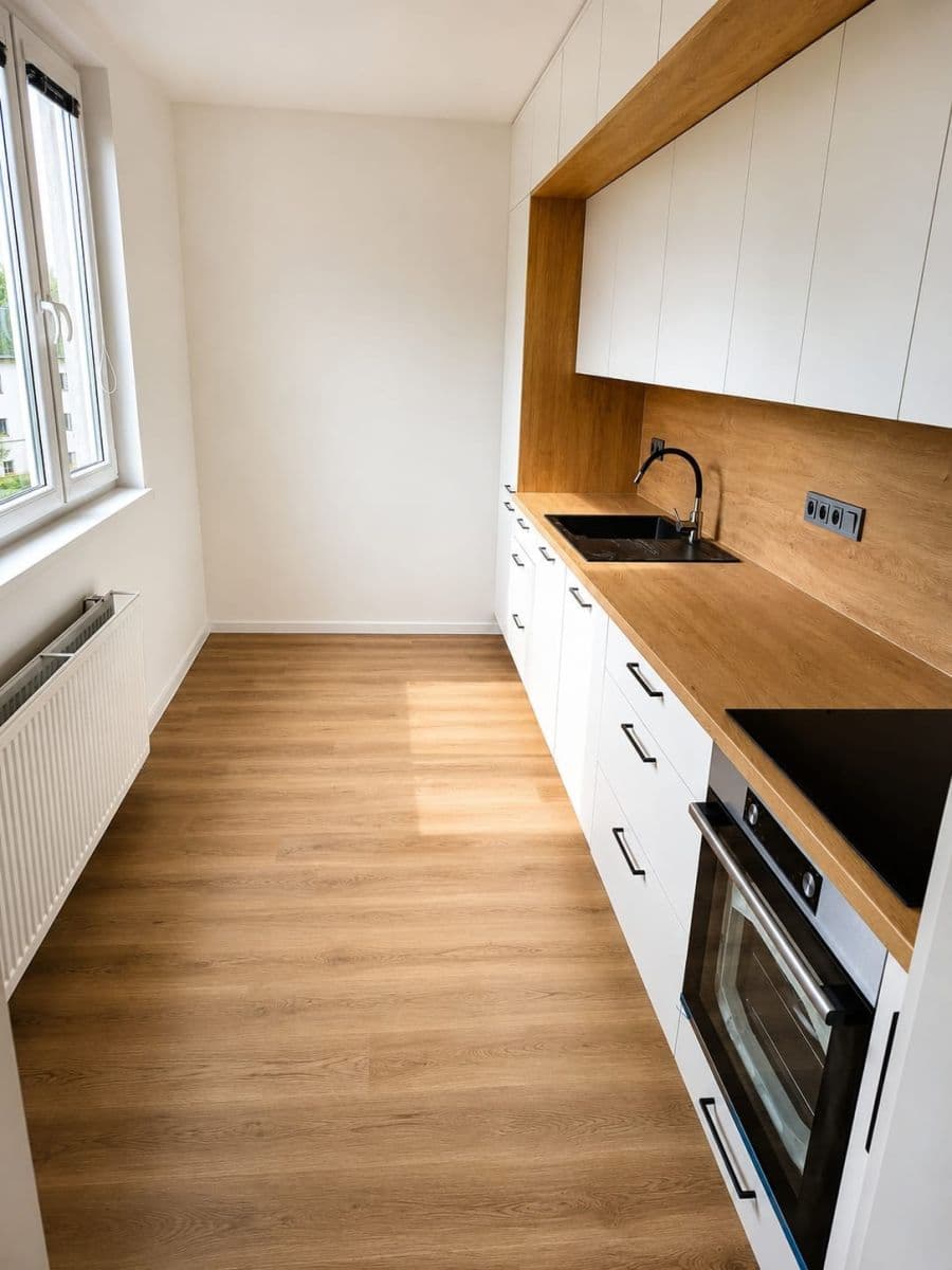 Prenájom bytu 3-izbový 70 m², Okružní, Bruntál, Moravskoslezský kraj Prenájom bytu 3-izbový 70 m², Okružní, Bruntál, Moravskoslezský kraj