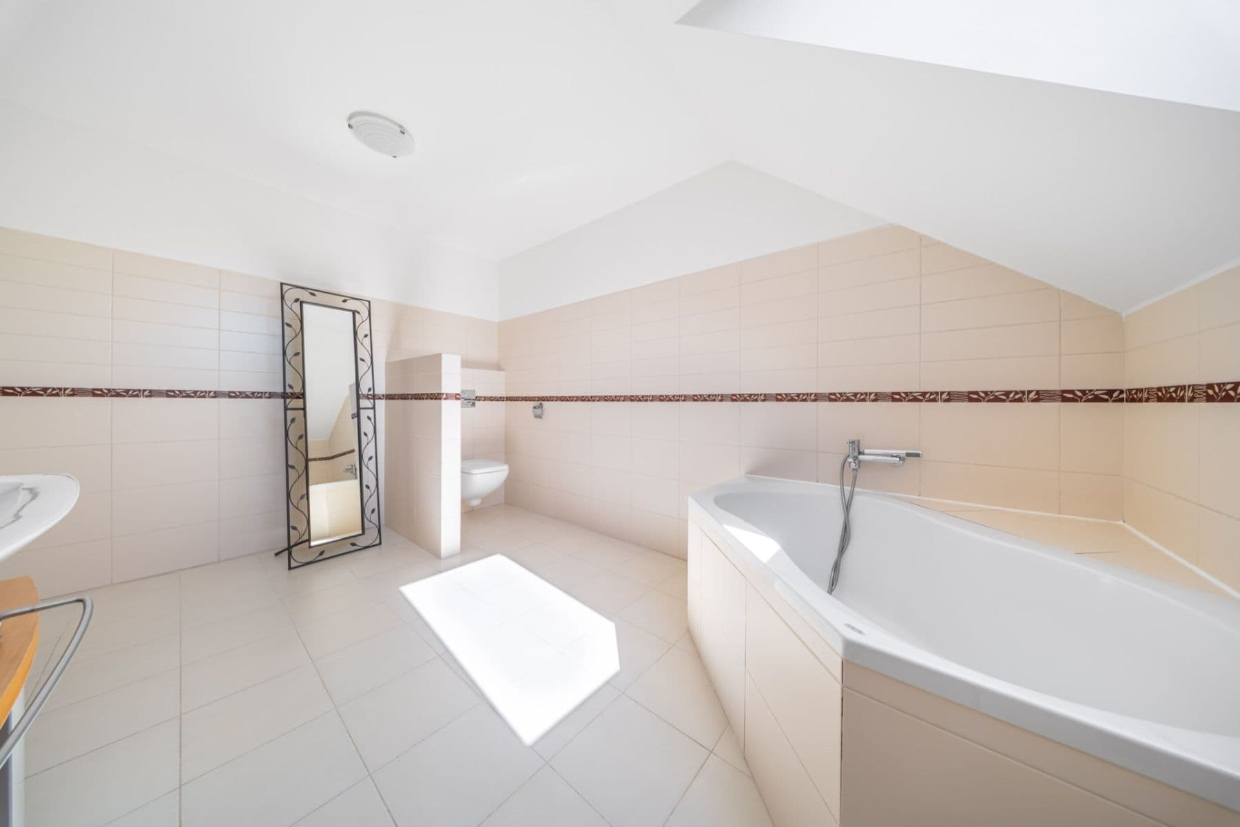 Predaj domu 165 m², pozemok 800 m², K Lesu, Babice, Středočeský kraj Predaj domu 165 m², pozemok 800 m², K Lesu, Babice, Středočeský kraj