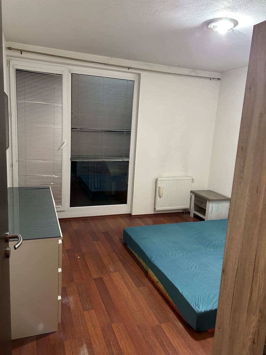 Prenájom bytu 3-izbový 80 m², Pajštúnska, Petržalka, Bratislavský kraj Prenájom bytu 3-izbový 80 m², Pajštúnska, Petržalka, Bratislavský kraj