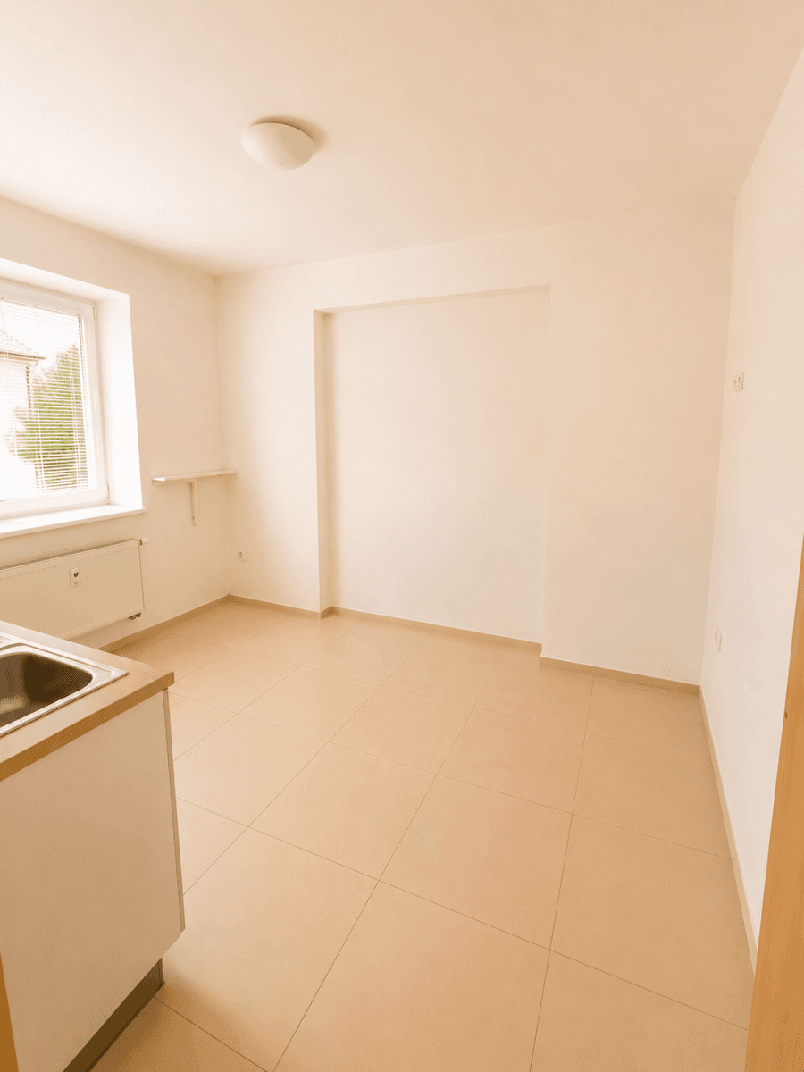 Prenájom bytu 1-izbový 19 m², Sadařská, Brno, Jihomoravský kraj Prenájom bytu 1-izbový 19 m², Sadařská, Brno, Jihomoravský kraj