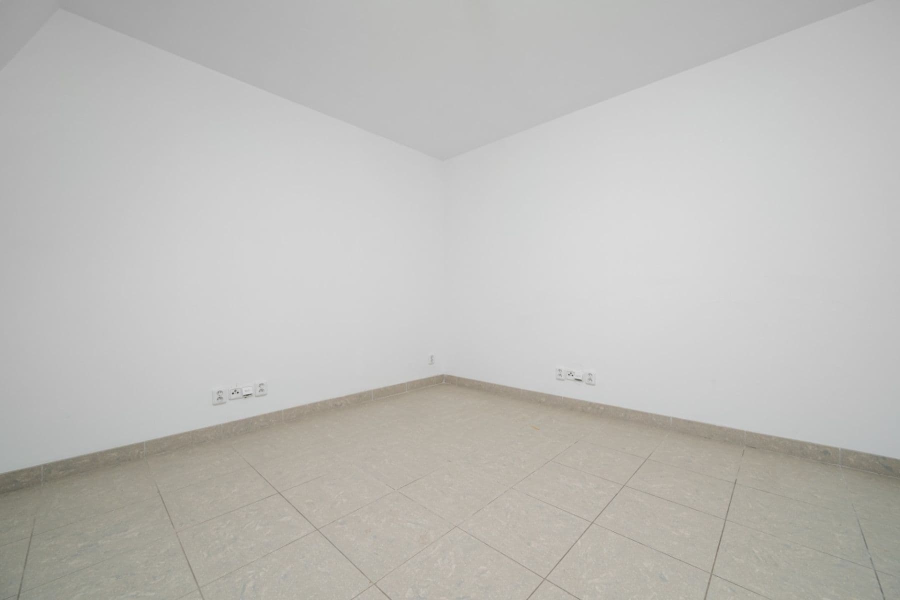 Predaj bytu 4-izbový 109 m², Frýdlantská, Liberec, Liberecký kraj Predaj bytu 4-izbový 109 m², Frýdlantská, Liberec, Liberecký kraj