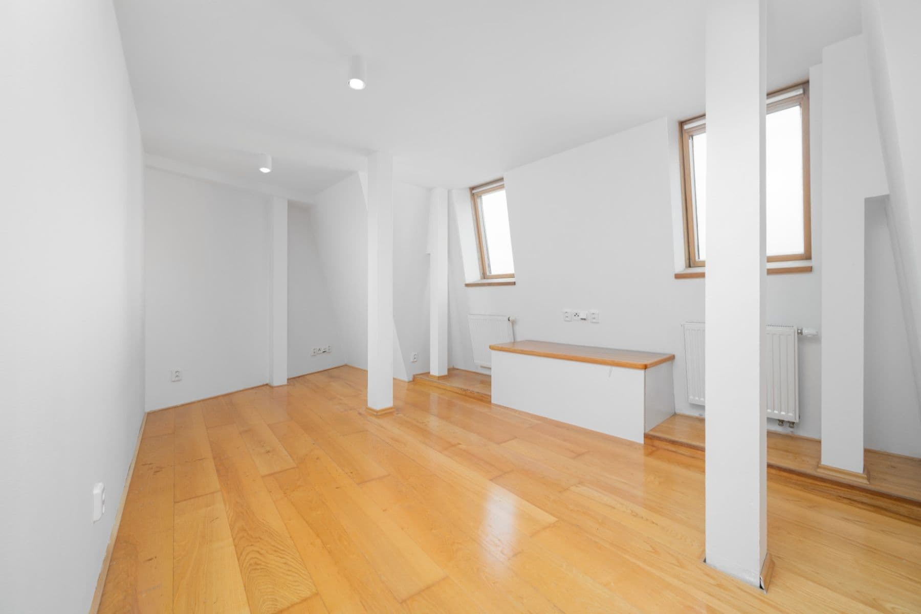 Predaj bytu 4-izbový 109 m², Frýdlantská, Liberec, Liberecký kraj Predaj bytu 4-izbový 109 m², Frýdlantská, Liberec, Liberecký kraj