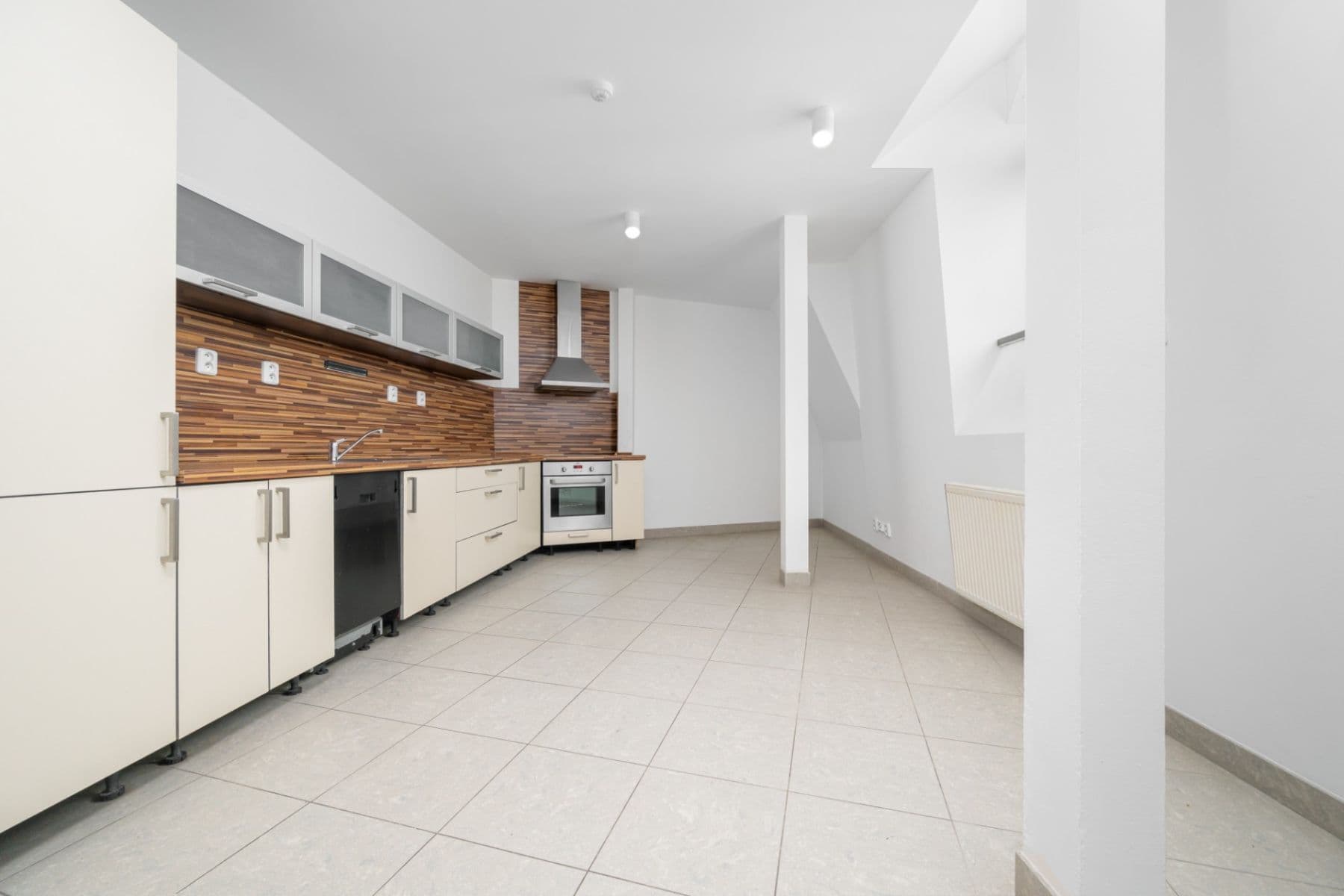 Predaj bytu 4-izbový 109 m², Frýdlantská, Liberec, Liberecký kraj Predaj bytu 4-izbový 109 m², Frýdlantská, Liberec, Liberecký kraj