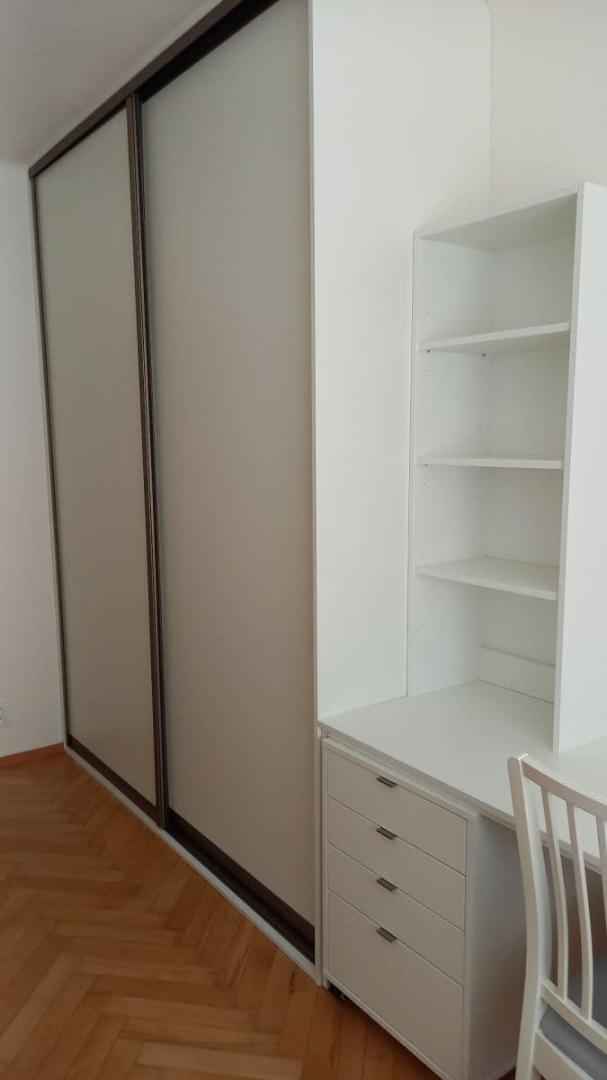 Prenájom bytu 1-izbový 17 m², Jerevanská, Praha, Praha Prenájom bytu 1-izbový 17 m², Jerevanská, Praha, Praha