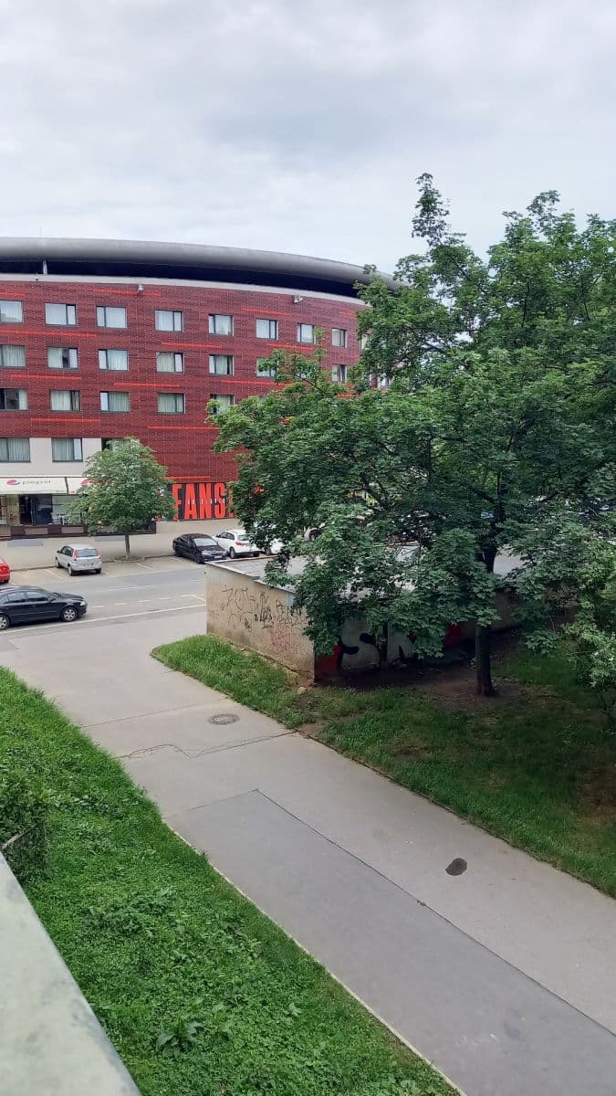 Prenájom bytu 1-izbový 17 m², Jerevanská, Praha, Praha Prenájom bytu 1-izbový 17 m², Jerevanská, Praha, Praha