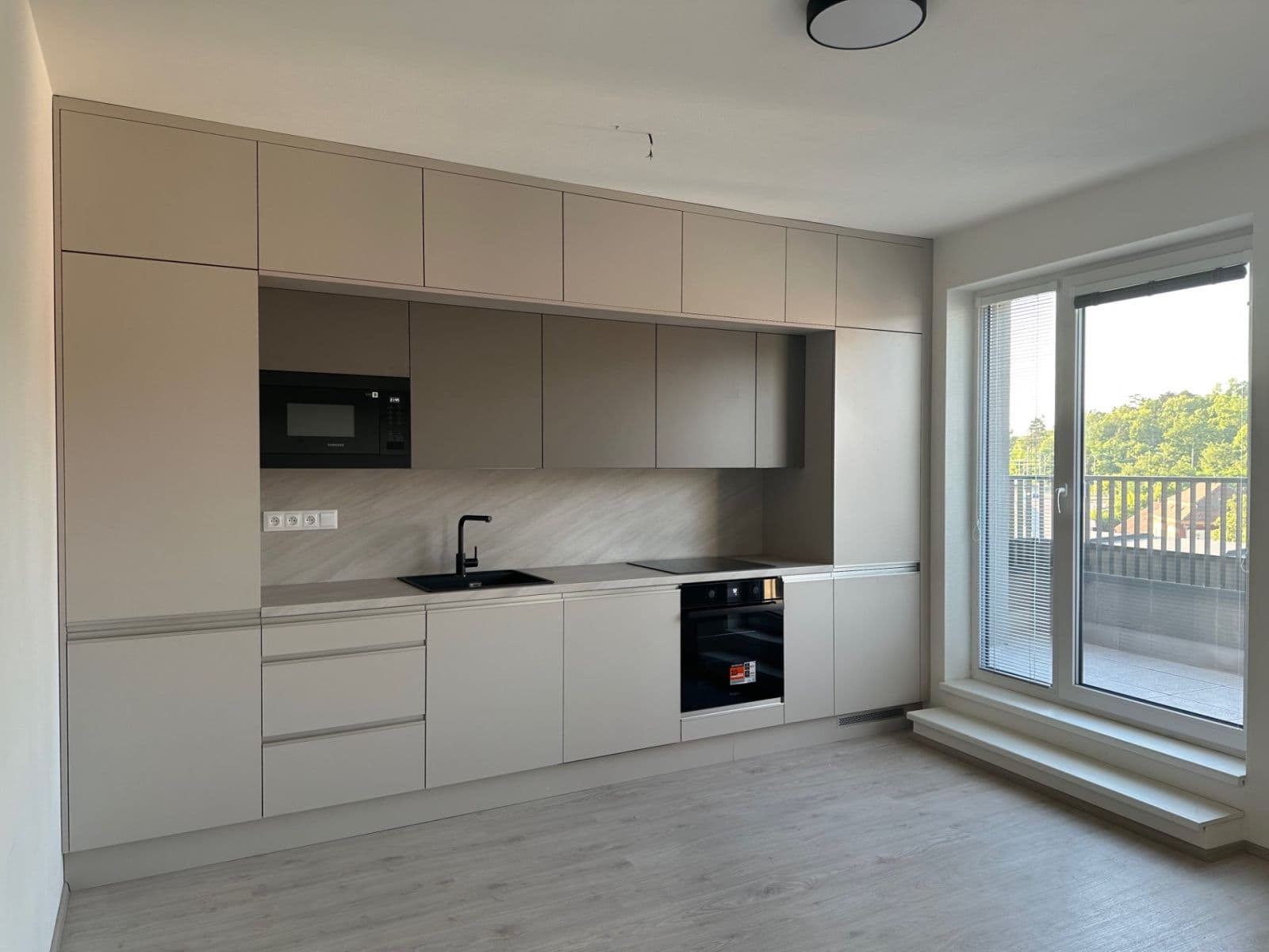 Prenájom bytu 2-izbový 64 m², Křižíkova, Brno, Jihomoravský kraj Prenájom bytu 2-izbový 64 m², Křižíkova, Brno, Jihomoravský kraj