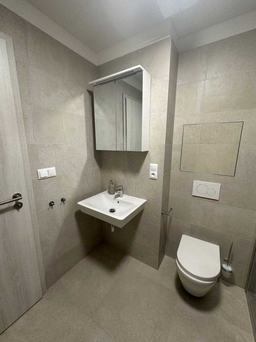 Prenájom bytu 2-izbový 64 m², Křižíkova, Brno, Jihomoravský kraj Prenájom bytu 2-izbový 64 m², Křižíkova, Brno, Jihomoravský kraj