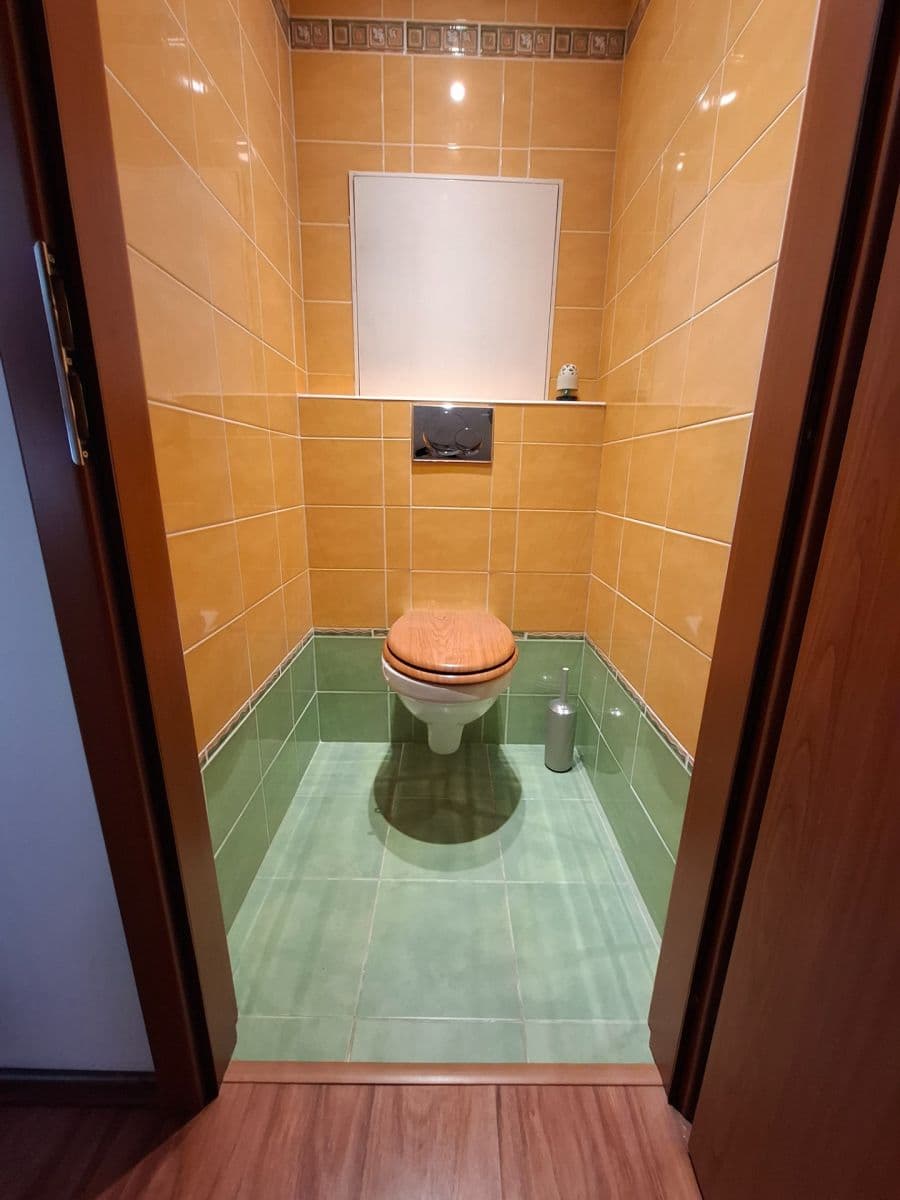 Predaj bytu 3-izbový 68 m², Jílovská, Praha, Praha Predaj bytu 3-izbový 68 m², Jílovská, Praha, Praha