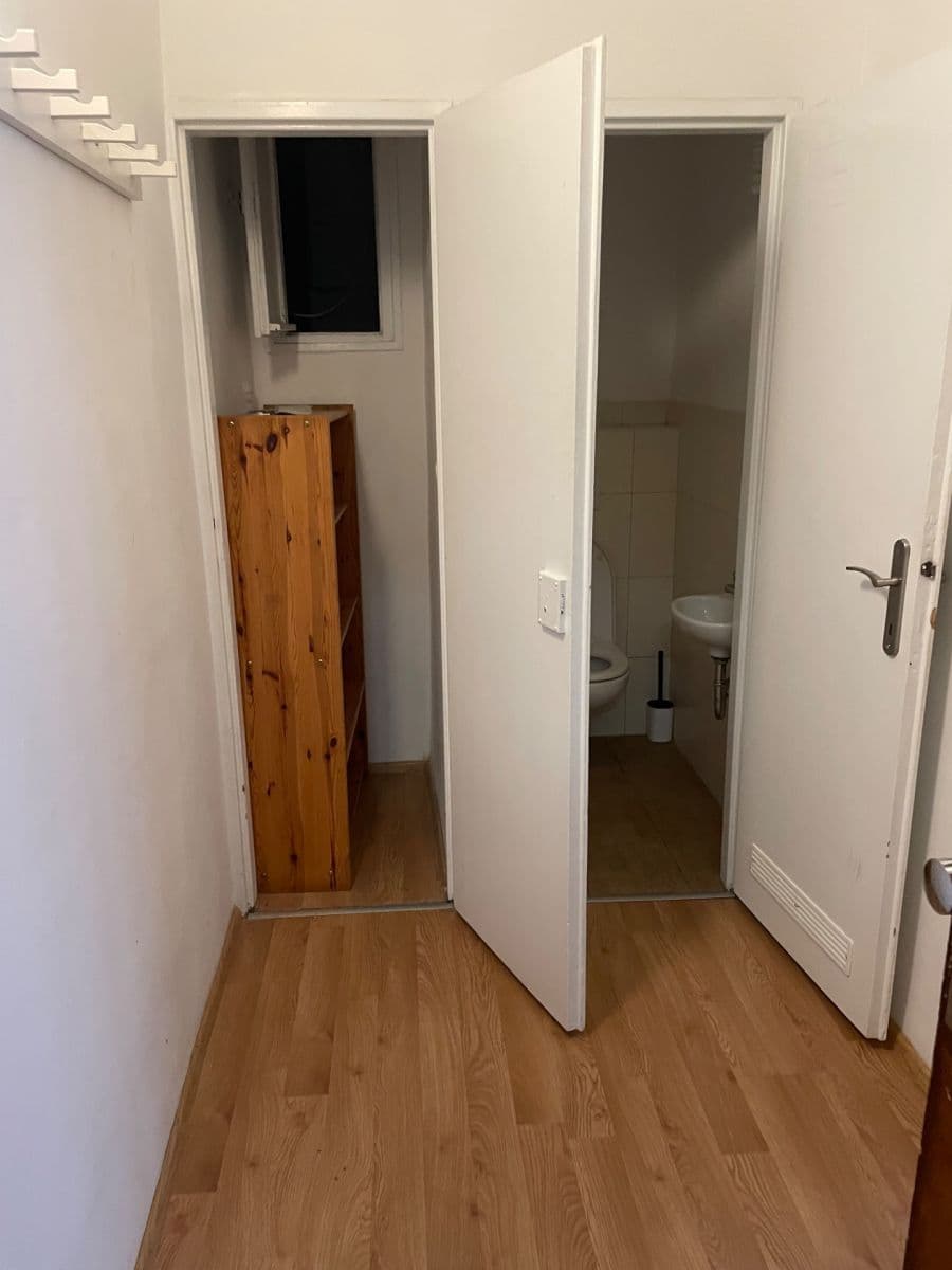 Prenájom bytu 2-izbový 60 m², Plavecká, Praha, Praha Prenájom bytu 2-izbový 60 m², Plavecká, Praha, Praha