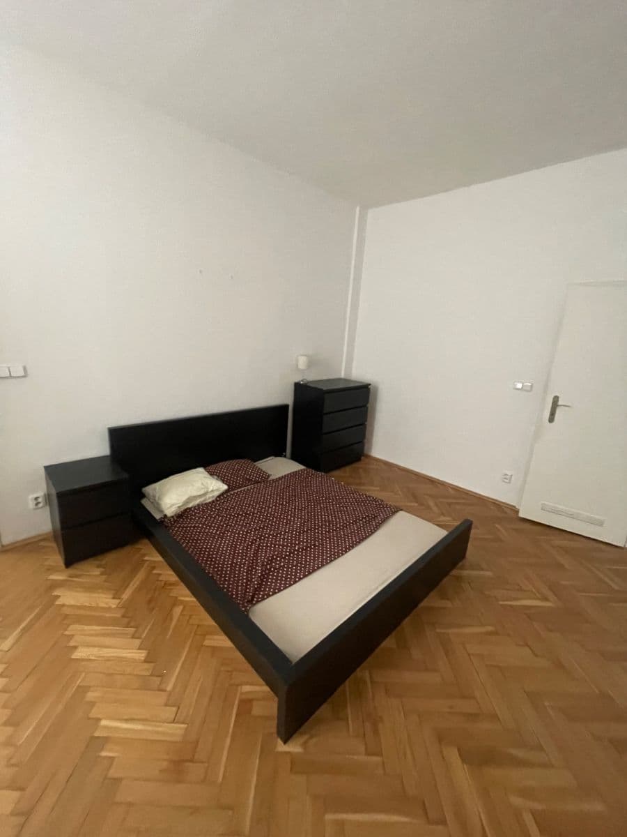 Prenájom bytu 2-izbový 60 m², Plavecká, Praha, Praha Prenájom bytu 2-izbový 60 m², Plavecká, Praha, Praha