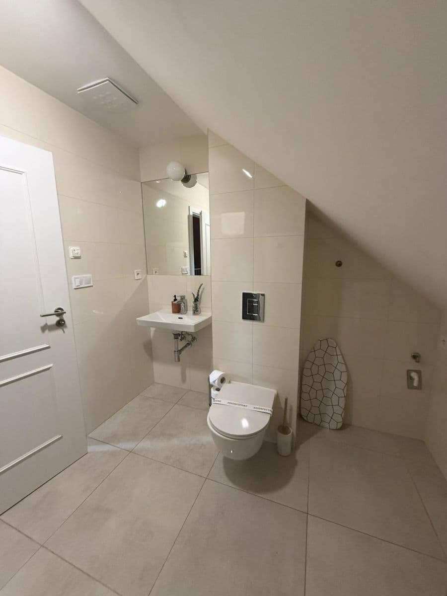 Predaj bytu 2-izbový 83 m², Soukenická, Praha, Praha Predaj bytu 2-izbový 83 m², Soukenická, Praha, Praha