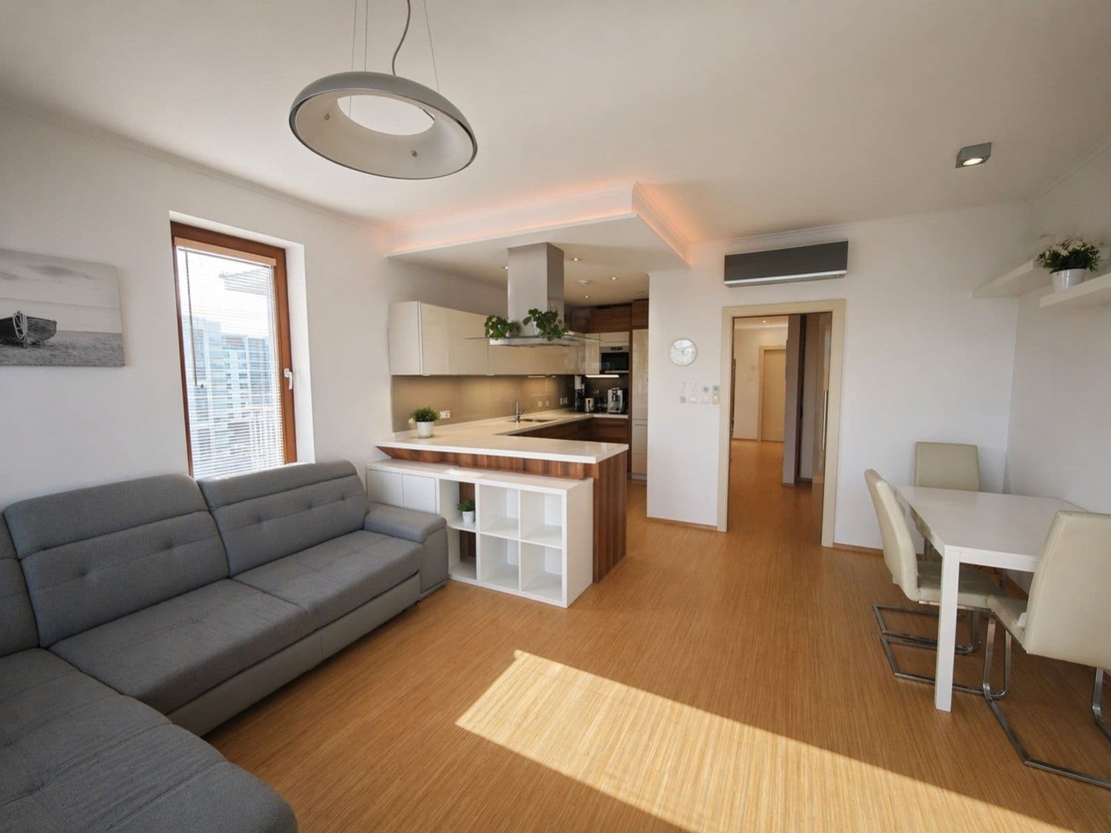 Prenájom bytu 3-izbový 86 m², Nad Smetankou, Praha, Praha Prenájom bytu 3-izbový 86 m², Nad Smetankou, Praha, Praha