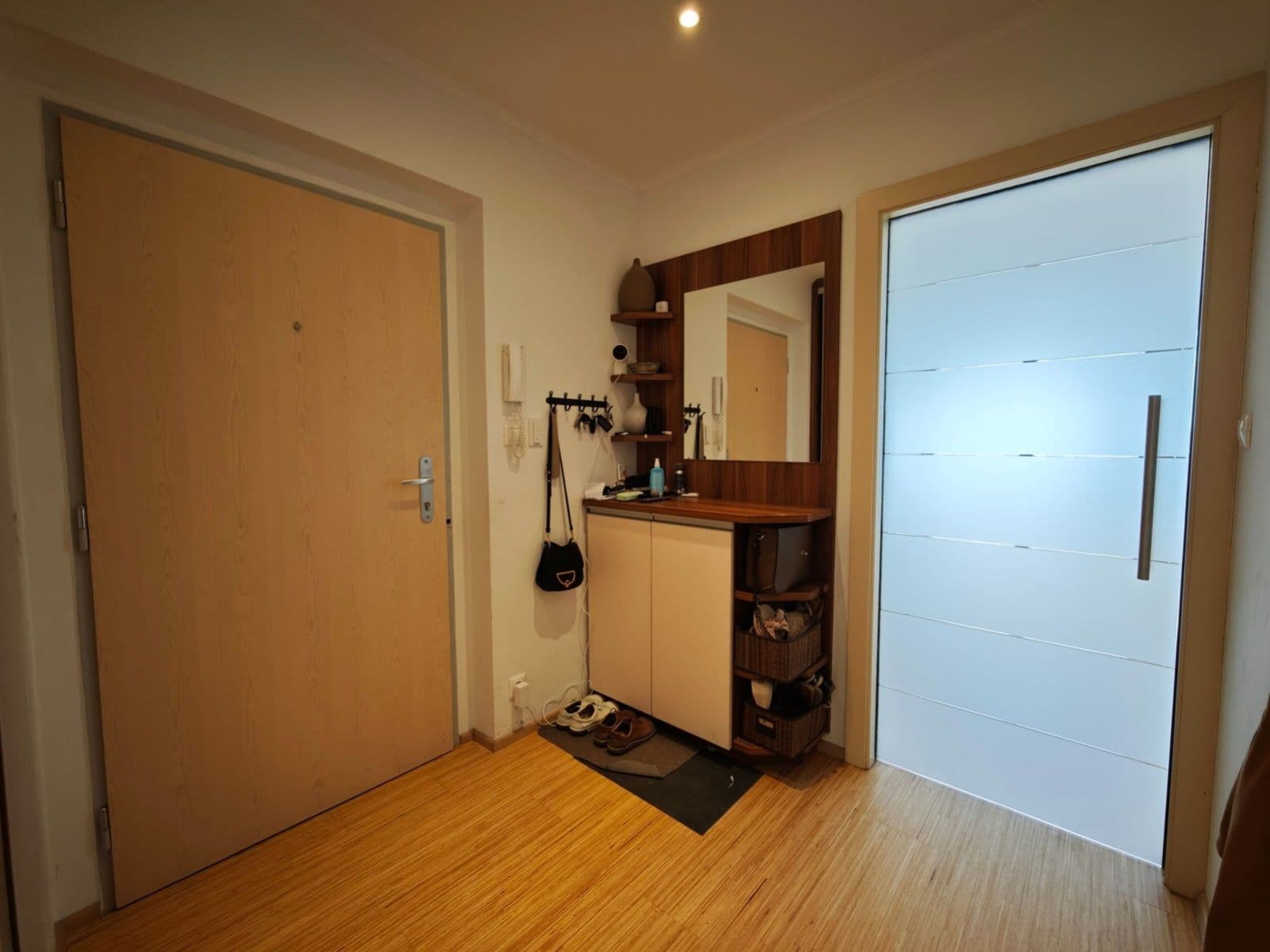 Prenájom bytu 3-izbový 86 m², Nad Smetankou, Praha, Praha Prenájom bytu 3-izbový 86 m², Nad Smetankou, Praha, Praha