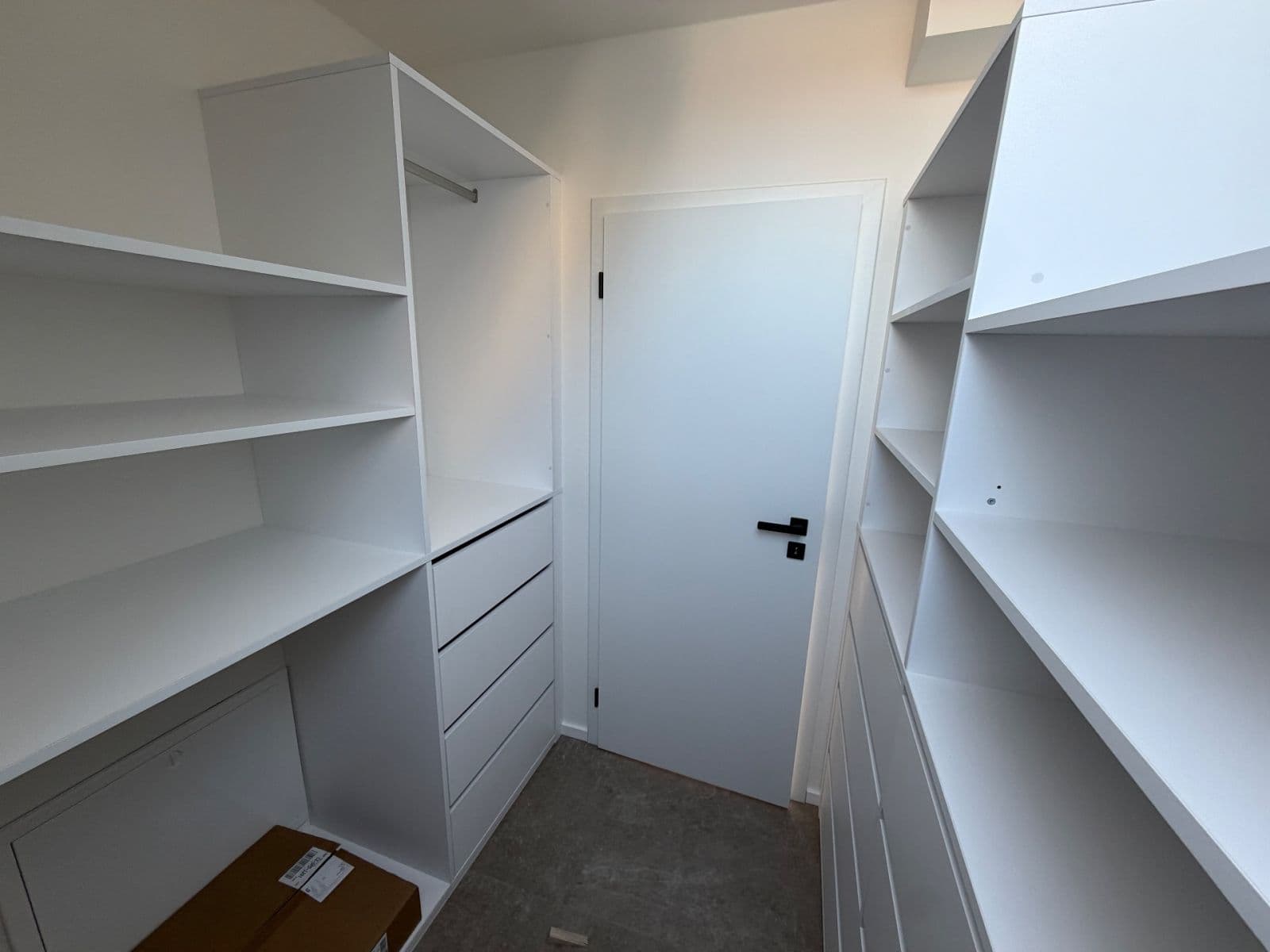 Prenájom bytu 4-izbový 105 m², náměstí U Dubu, Stochov, Středočeský kraj Prenájom bytu 4-izbový 105 m², náměstí U Dubu, Stochov, Středočeský kraj