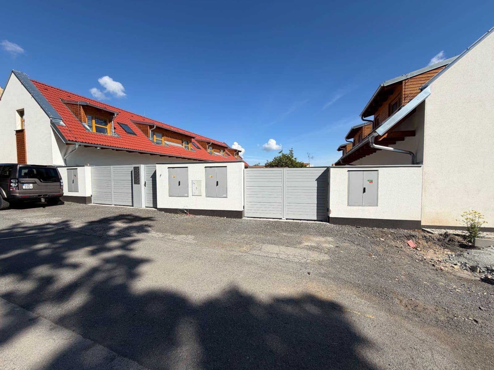 Prenájom bytu 4-izbový 105 m², náměstí U Dubu, Stochov, Středočeský kraj Prenájom bytu 4-izbový 105 m², náměstí U Dubu, Stochov, Středočeský kraj