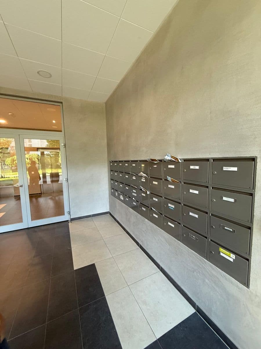 Prenájom bytu 2-izbový 42 m², Chlebovická, Praha, Praha Prenájom bytu 2-izbový 42 m², Chlebovická, Praha, Praha