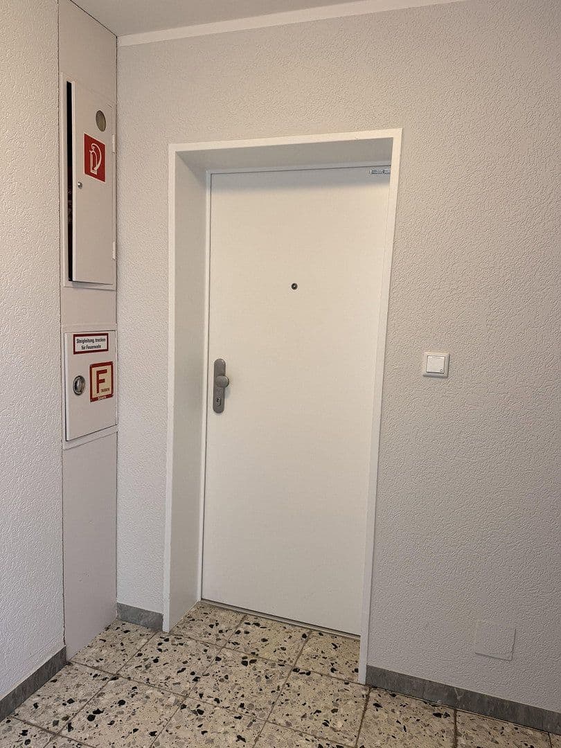 Prenájom bytu 1-izbový 41 m², Max Planck Str. 13, Neufahr bei Freising, Bavorsko Prenájom bytu 1-izbový 41 m², Max Planck Str. 13, Neufahr bei Freising, Bavorsko