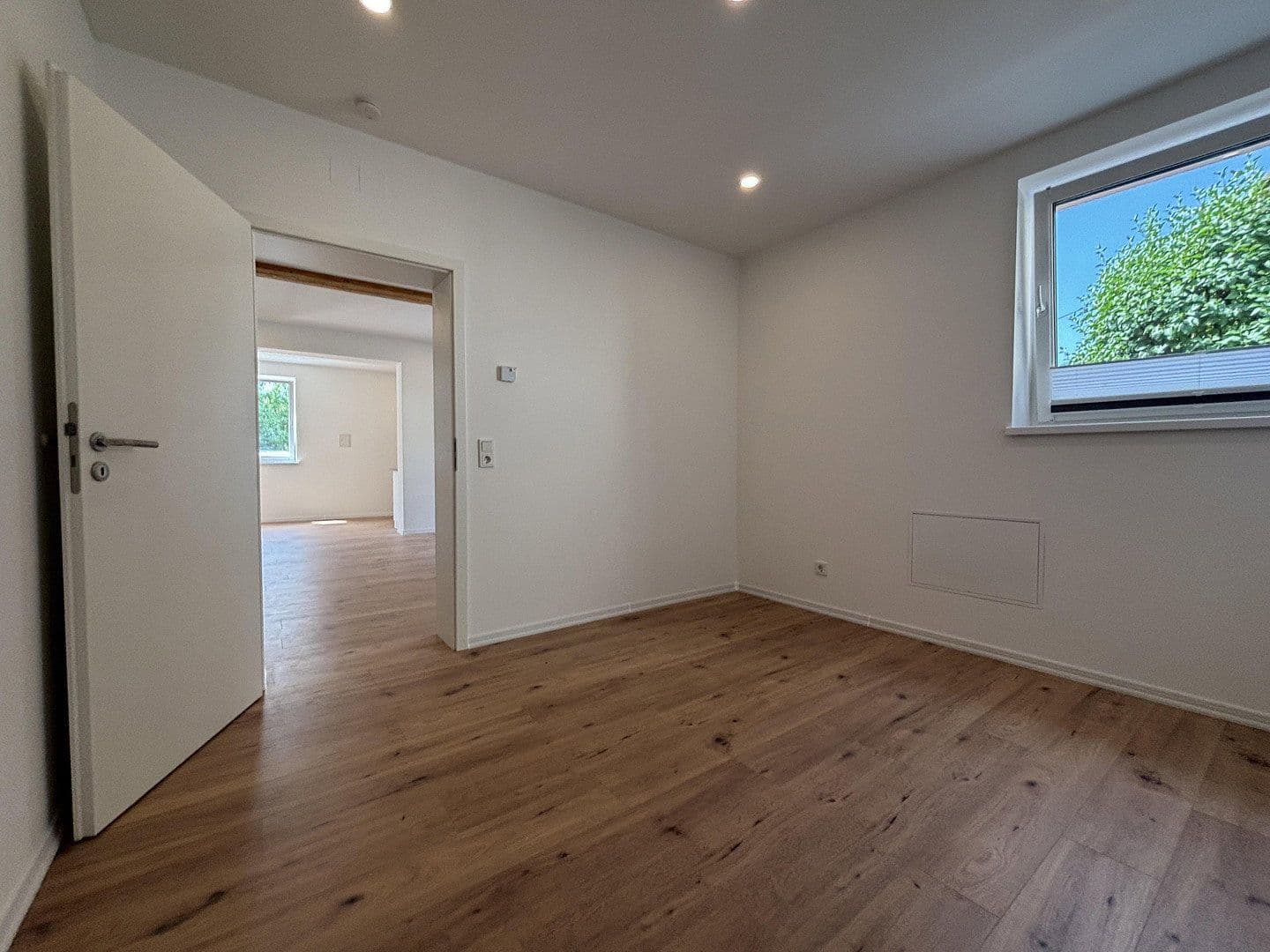 Predaj domu 135 m², pozemek 89 m², Großenbucher Weg 6, Igensdorf, Bavorsko Predaj domu 135 m², pozemek 89 m², Großenbucher Weg 6, Igensdorf, Bavorsko