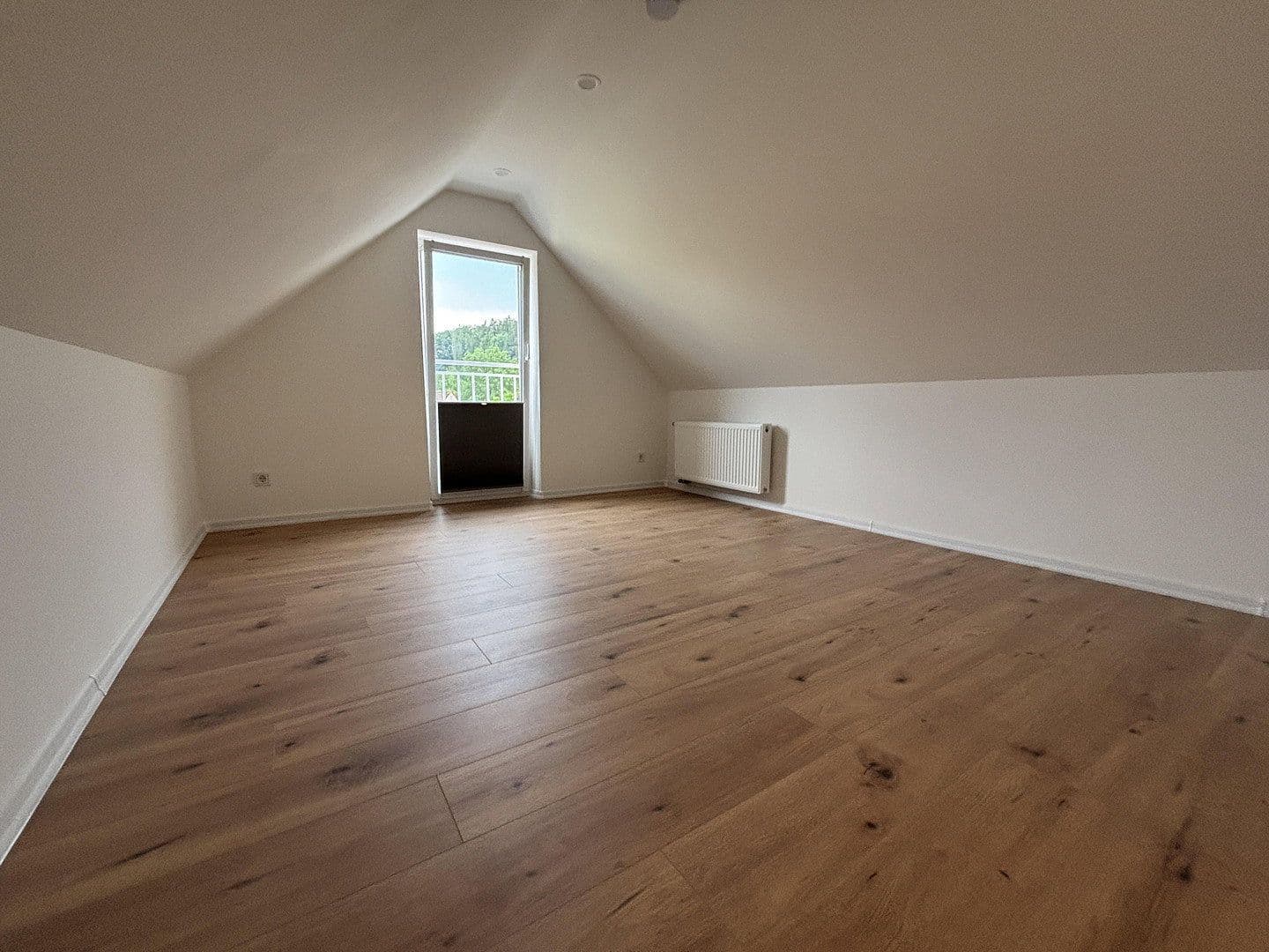 Predaj domu 135 m², pozemek 89 m², Großenbucher Weg 6, Igensdorf, Bavorsko Predaj domu 135 m², pozemek 89 m², Großenbucher Weg 6, Igensdorf, Bavorsko