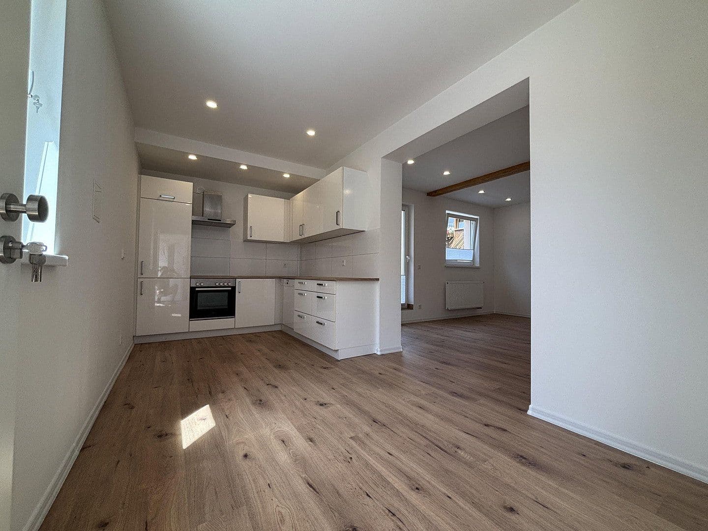 Predaj domu 135 m², pozemek 89 m², Großenbucher Weg 6, Igensdorf, Bavorsko Predaj domu 135 m², pozemek 89 m², Großenbucher Weg 6, Igensdorf, Bavorsko