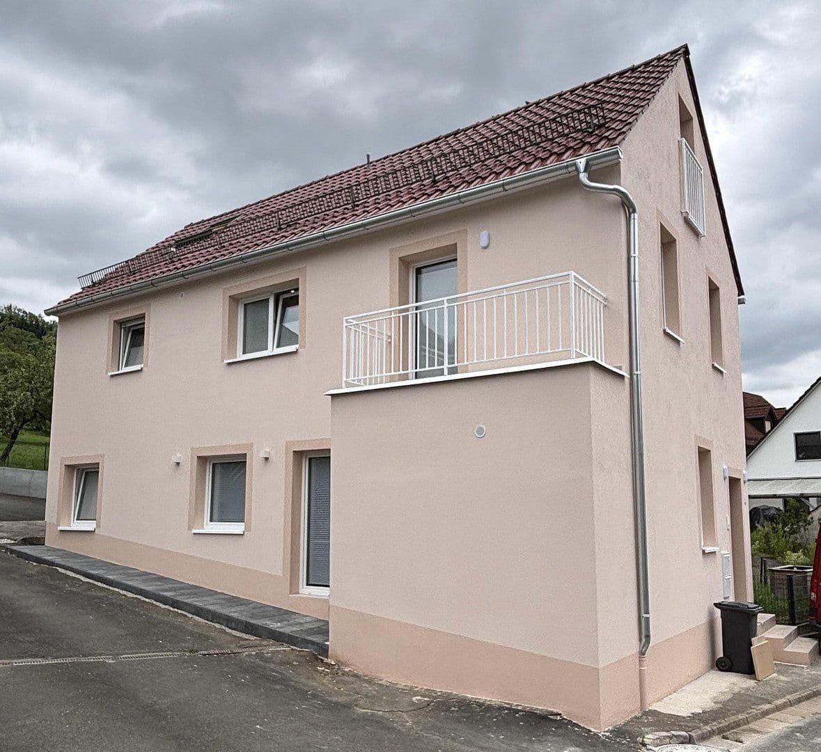 Predaj domu 135 m², pozemek 89 m², Großenbucher Weg 6, Igensdorf, Bavorsko Predaj domu 135 m², pozemek 89 m², Großenbucher Weg 6, Igensdorf, Bavorsko