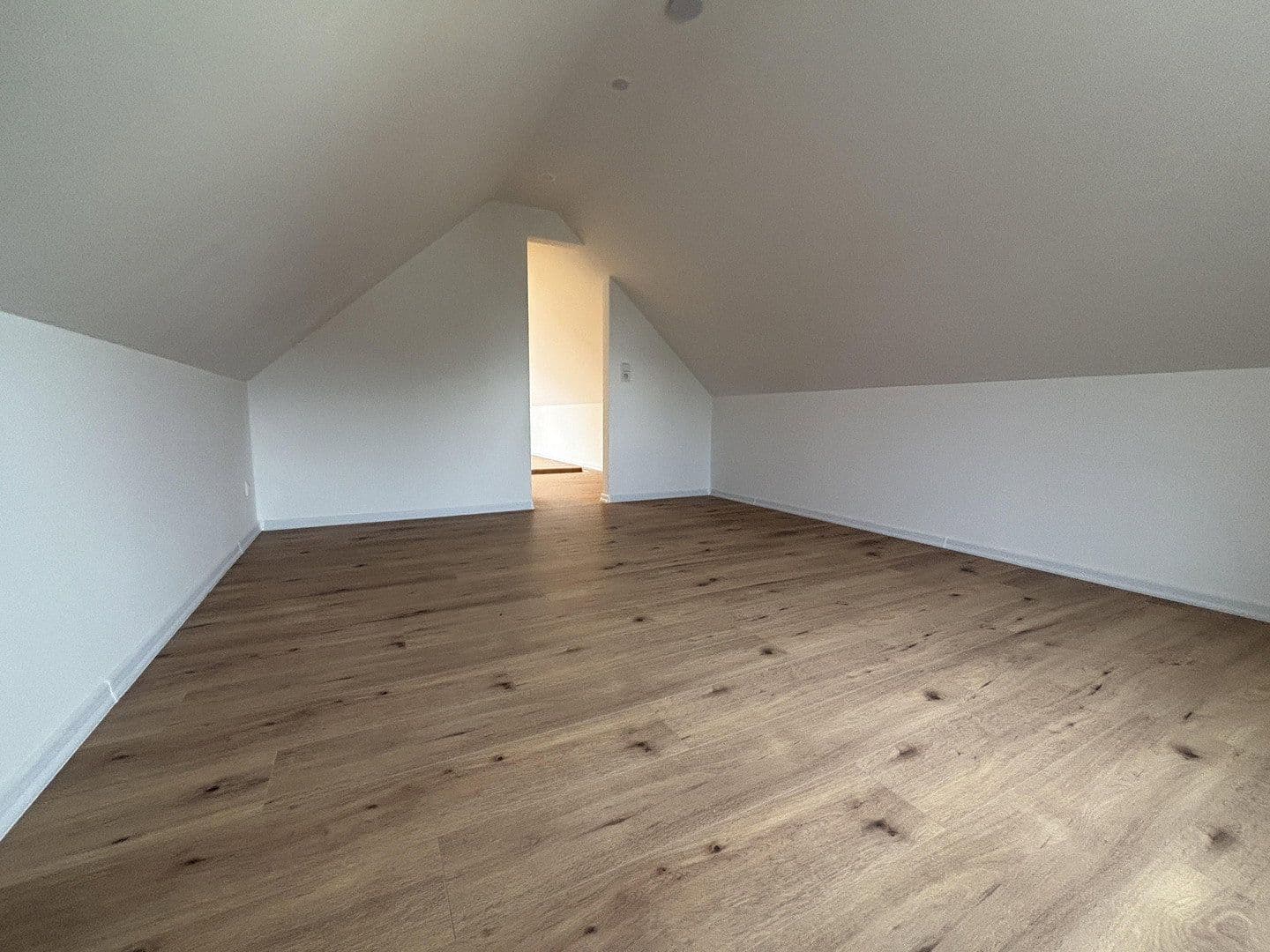 Predaj domu 135 m², pozemek 89 m², Großenbucher Weg 6, Igensdorf, Bavorsko Predaj domu 135 m², pozemek 89 m², Großenbucher Weg 6, Igensdorf, Bavorsko