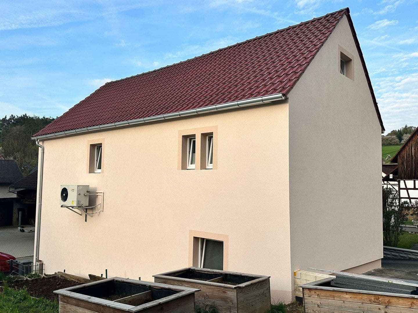 Predaj domu 135 m², pozemek 89 m², Großenbucher Weg 6, Igensdorf, Bavorsko Predaj domu 135 m², pozemek 89 m², Großenbucher Weg 6, Igensdorf, Bavorsko