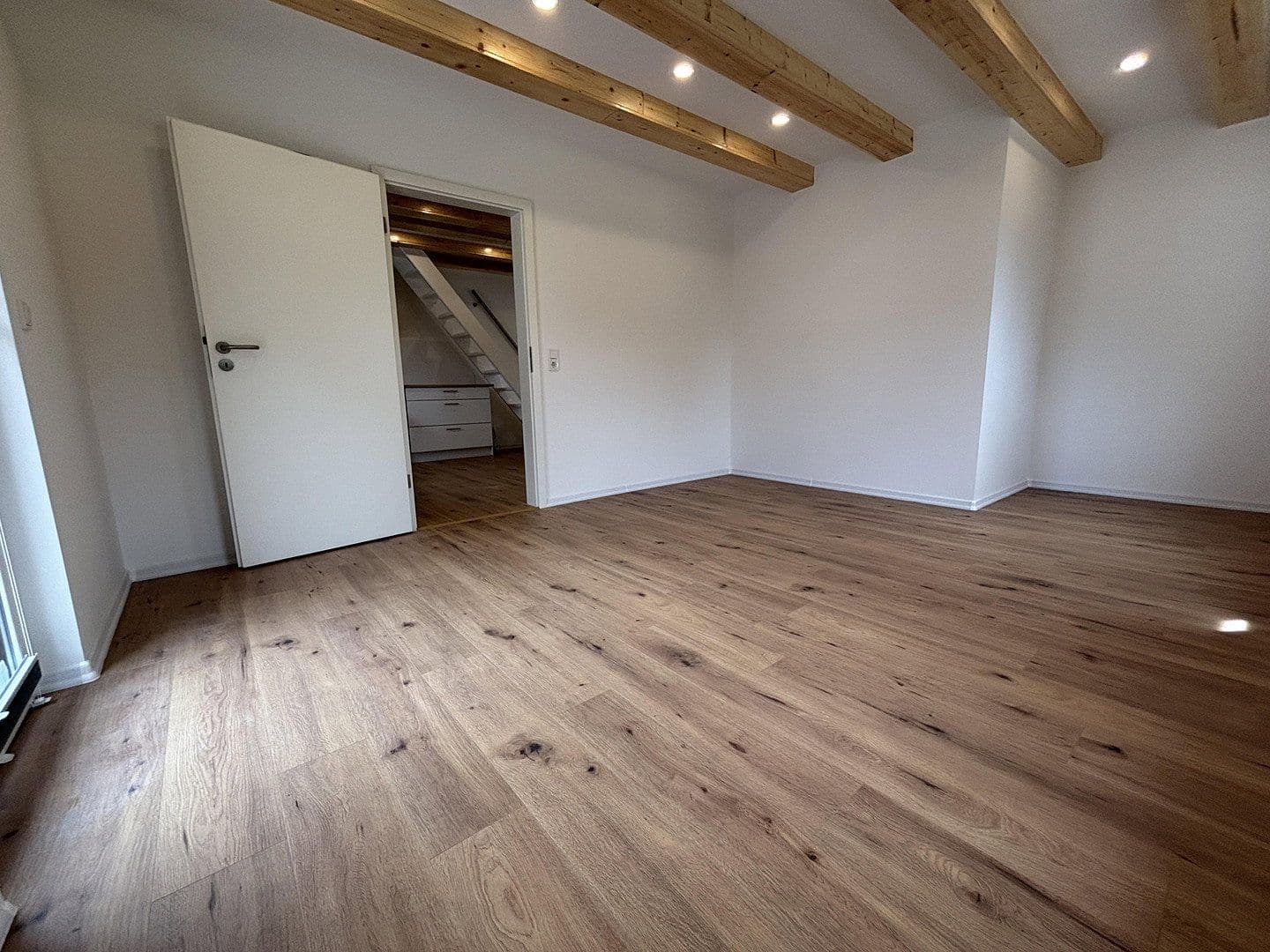 Predaj domu 135 m², pozemek 89 m², Großenbucher Weg 6, Igensdorf, Bavorsko Predaj domu 135 m², pozemek 89 m², Großenbucher Weg 6, Igensdorf, Bavorsko