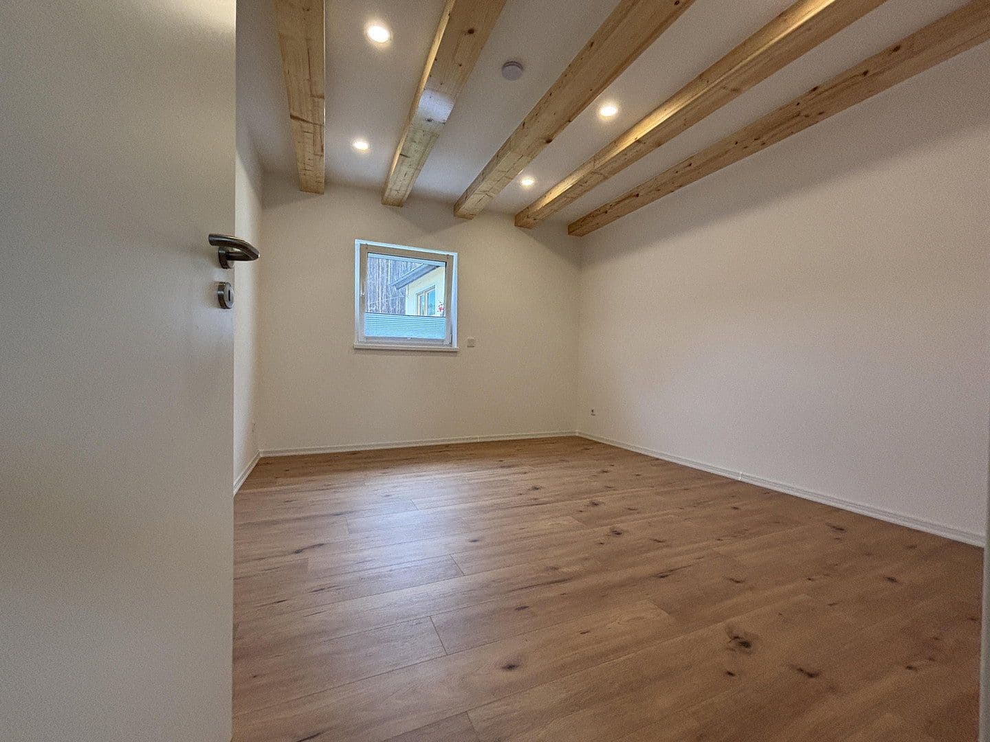 Predaj domu 135 m², pozemek 89 m², Großenbucher Weg 6, Igensdorf, Bavorsko Predaj domu 135 m², pozemek 89 m², Großenbucher Weg 6, Igensdorf, Bavorsko