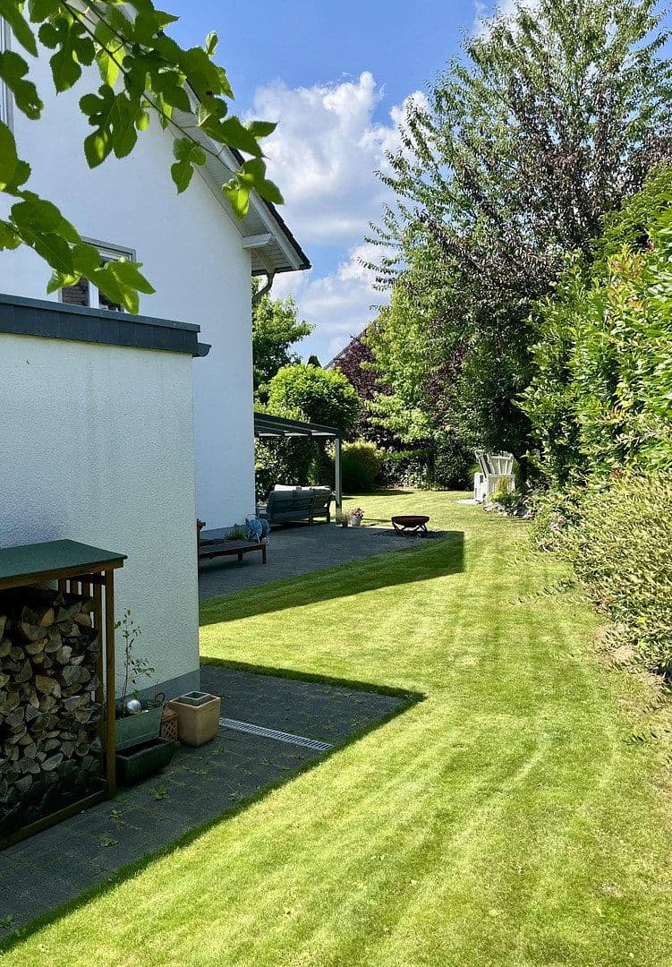 Predaj domu 175 m², pozemek 532 m², Hennef (Sieg), Severné Porýnie - Westfálsko Predaj domu 175 m², pozemek 532 m², Hennef (Sieg), Severné Porýnie - Westfálsko