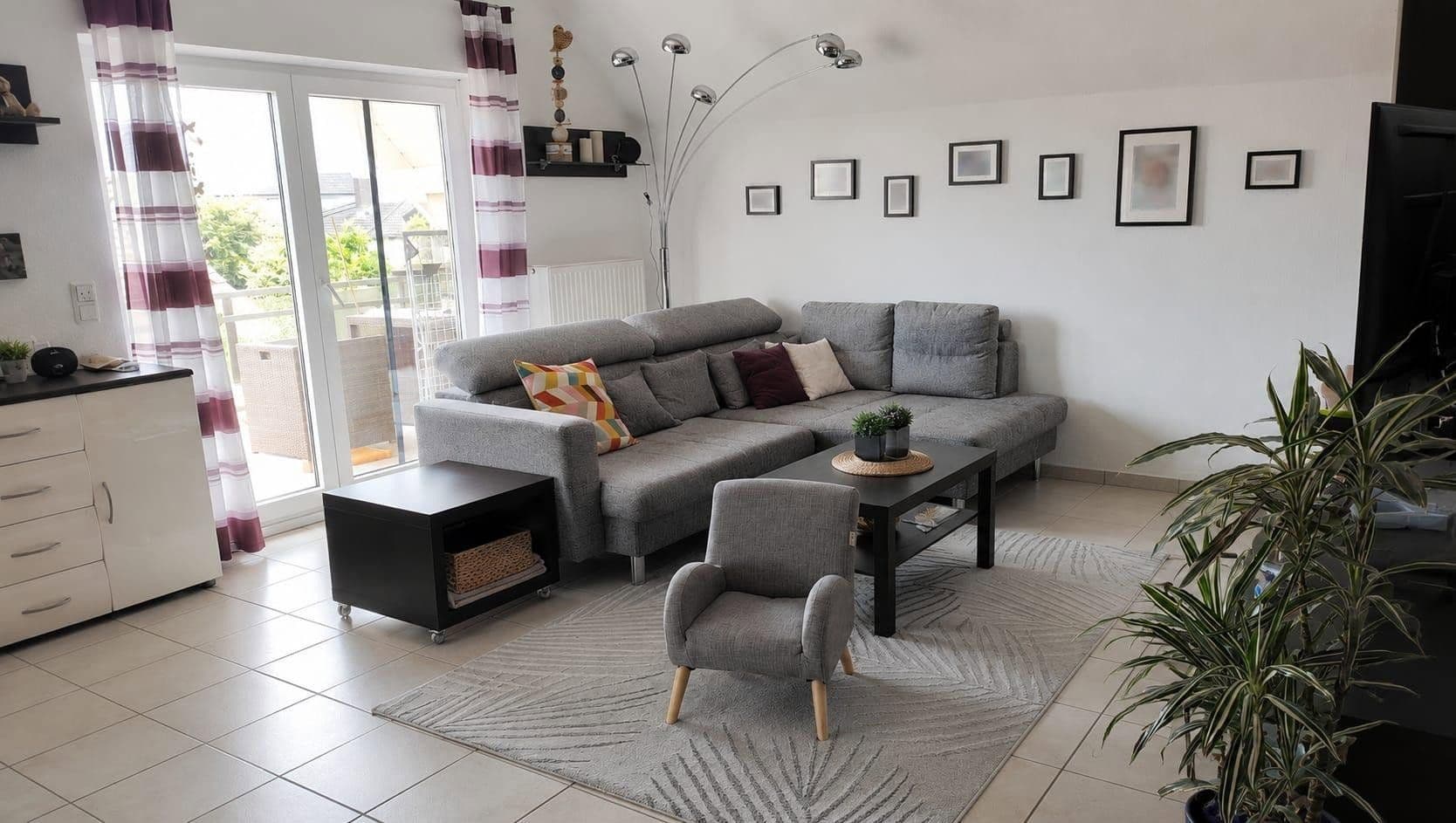 Prenájom bytu 4-izbový 108 m², Einhausen, Hesensko Prenájom bytu 4-izbový 108 m², Einhausen, Hesensko