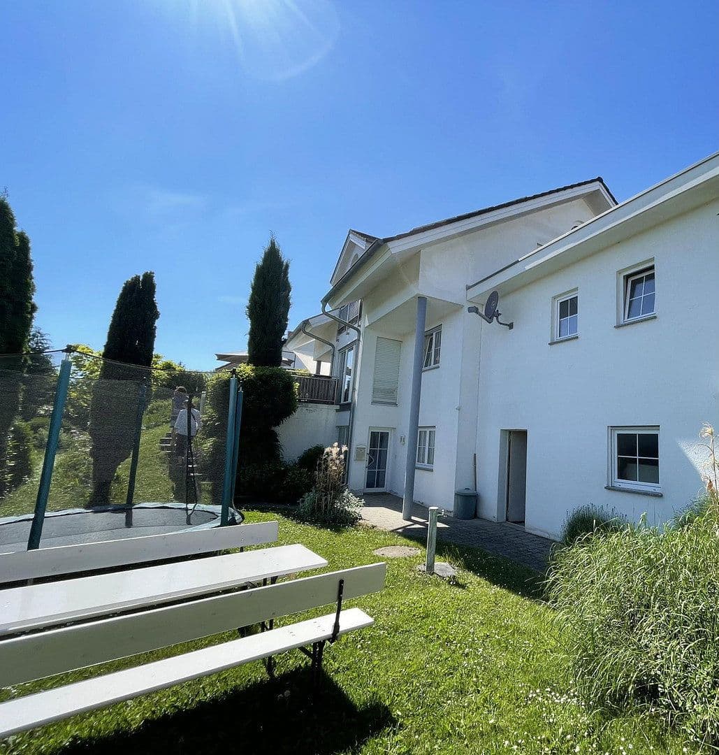 Predaj domu 225 m², pozemek 675 m², Stockach, Bádensko-Wurttembersko Predaj domu 225 m², pozemek 675 m², Stockach, Bádensko-Wurttembersko