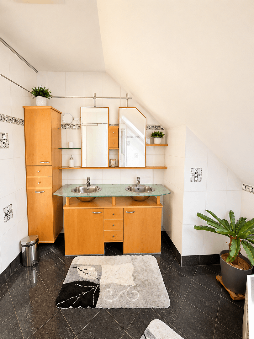 Predaj domu 232 m², pozemek 1.167 m², Bahnstraße 56, Marz, Burgenland Predaj domu 232 m², pozemek 1.167 m², Bahnstraße 56, Marz, Burgenland