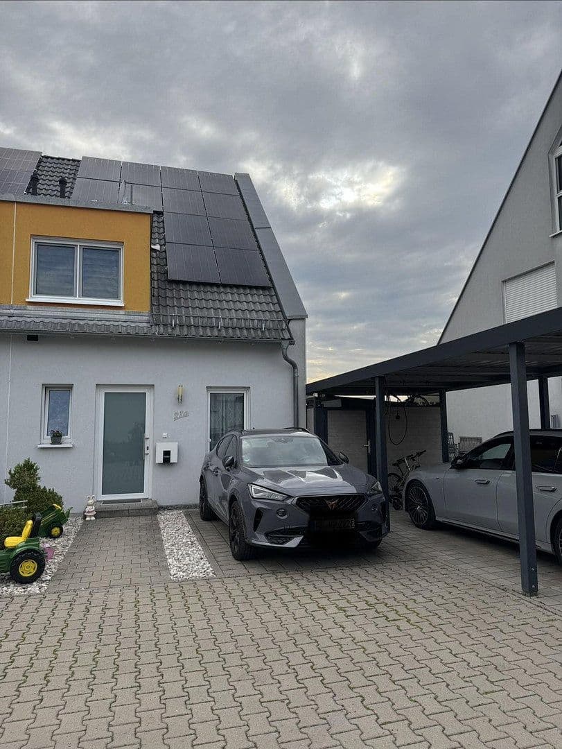 Predaj domu 120 m², pozemek 230 m², Fürth, Bavorsko Predaj domu 120 m², pozemek 230 m², Fürth, Bavorsko