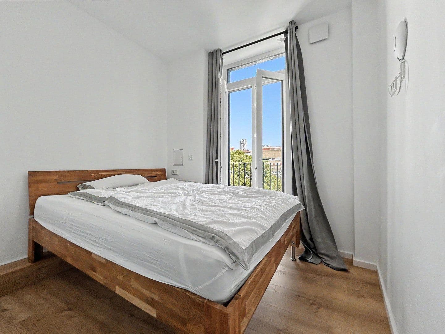 Prenájom bytu 2-izbový 40 m², Köln, Severné Porýnie - Westfálsko Prenájom bytu 2-izbový 40 m², Köln, Severné Porýnie - Westfálsko