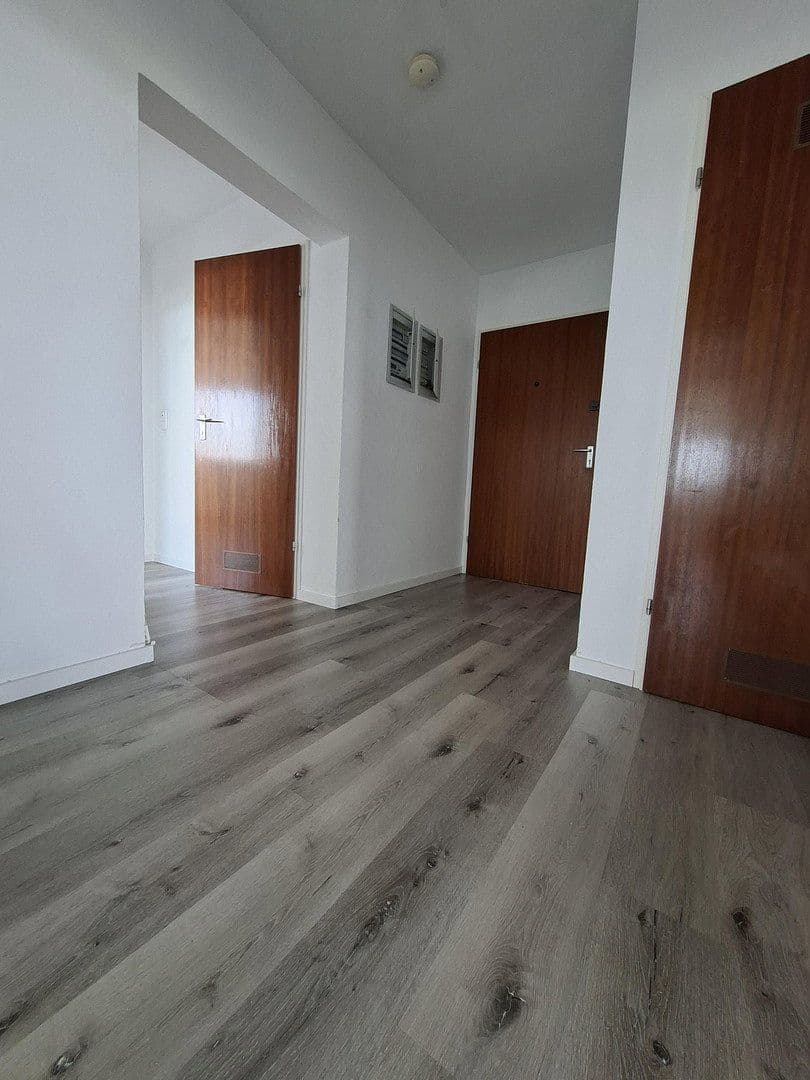 Prenájom bytu 4-izbový 108 m², Am Europakanal 38, Erlangen, Bavorsko Prenájom bytu 4-izbový 108 m², Am Europakanal 38, Erlangen, Bavorsko