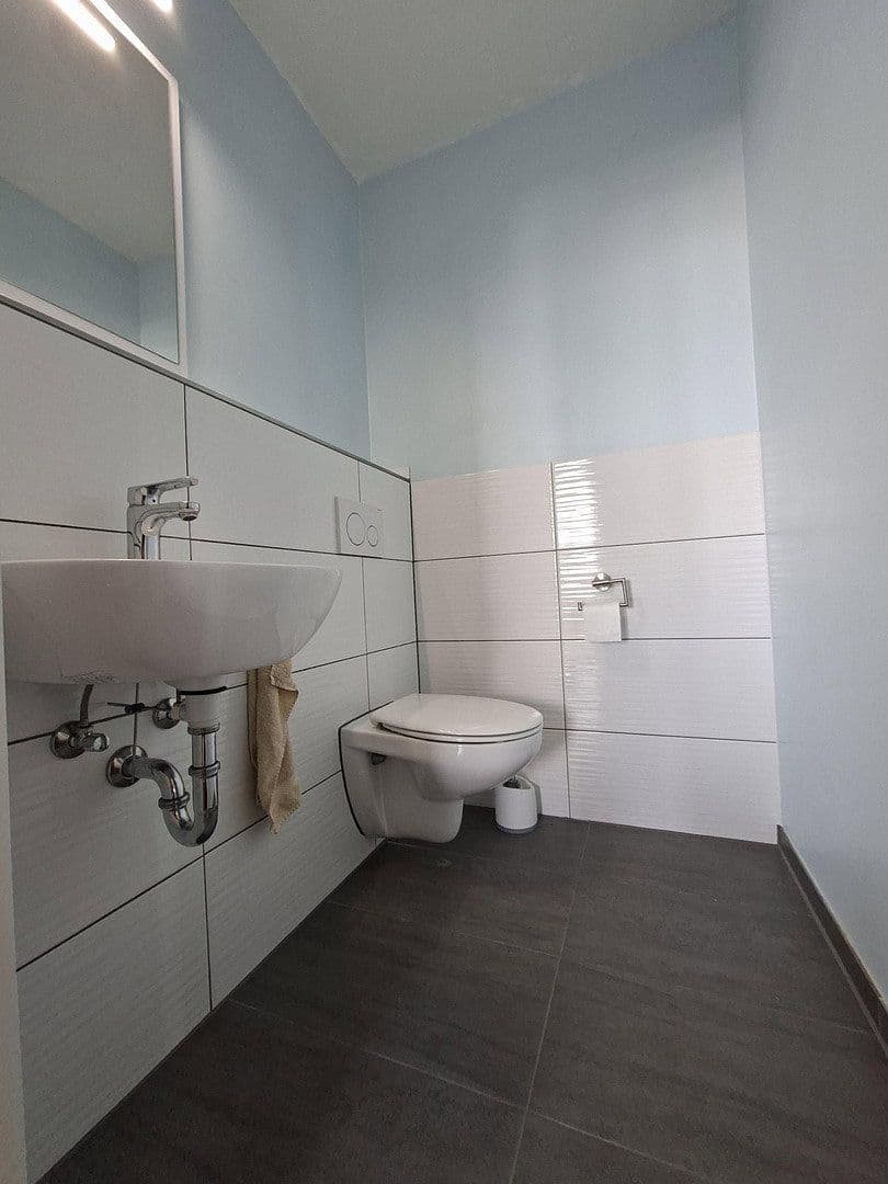 Prenájom bytu 4-izbový 108 m², Am Europakanal 38, Erlangen, Bavorsko Prenájom bytu 4-izbový 108 m², Am Europakanal 38, Erlangen, Bavorsko