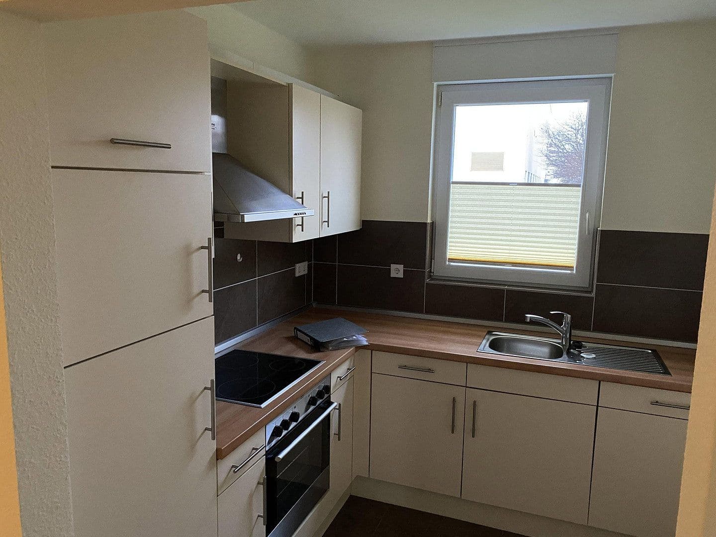 Prenájom bytu 2-izbový 70 m², Schillerstraße 18, Haßloch, Porýnie-Falcko Prenájom bytu 2-izbový 70 m², Schillerstraße 18, Haßloch, Porýnie-Falcko
