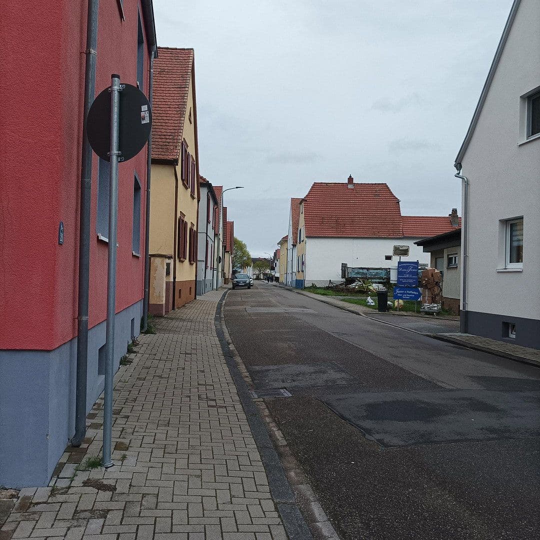 Predaj domu 236 m², pozemek 980 m², Sandstr. 21, Römerberg, Porýnie-Falcko Predaj domu 236 m², pozemek 980 m², Sandstr. 21, Römerberg, Porýnie-Falcko
