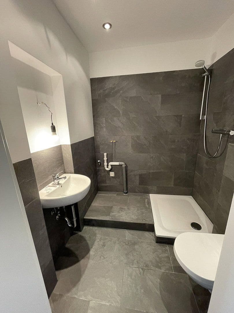 Predaj bytu 2-izbový 58 m², Köln, Severné Porýnie - Westfálsko Predaj bytu 2-izbový 58 m², Köln, Severné Porýnie - Westfálsko