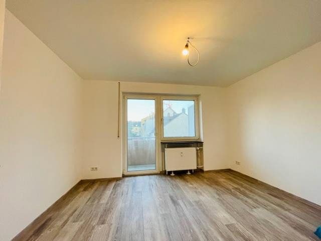 Prenájom bytu 2-izbový 50 m², Rheinfeldstraße 32, Ludwigshafen am Rhein, Porýnie-Falcko Prenájom bytu 2-izbový 50 m², Rheinfeldstraße 32, Ludwigshafen am Rhein, Porýnie-Falcko