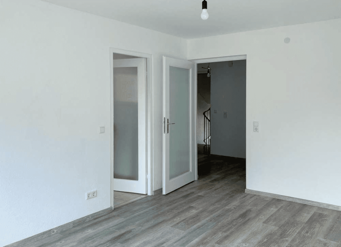 Prenájom bytu 2-izbový 50 m², Rheinfeldstraße 32, Ludwigshafen am Rhein, Porýnie-Falcko Prenájom bytu 2-izbový 50 m², Rheinfeldstraße 32, Ludwigshafen am Rhein, Porýnie-Falcko