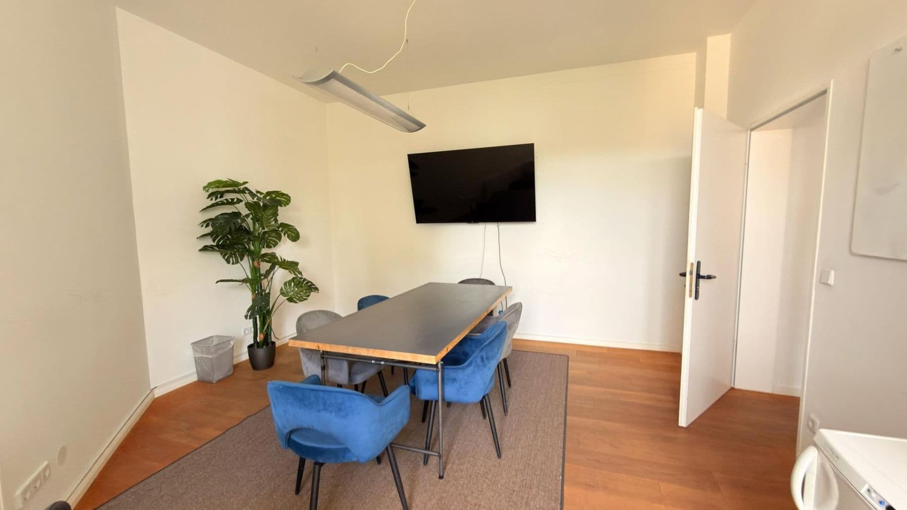 Prenájom kancelárie 501 m², Berlin, Berlín Prenájom kancelárie 501 m², Berlin, Berlín