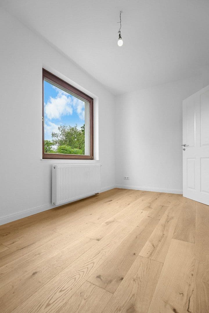 Prenájom bytu 3-izbový 72 m², Emmastraße 80, Bremen, Brémy Prenájom bytu 3-izbový 72 m², Emmastraße 80, Bremen, Brémy