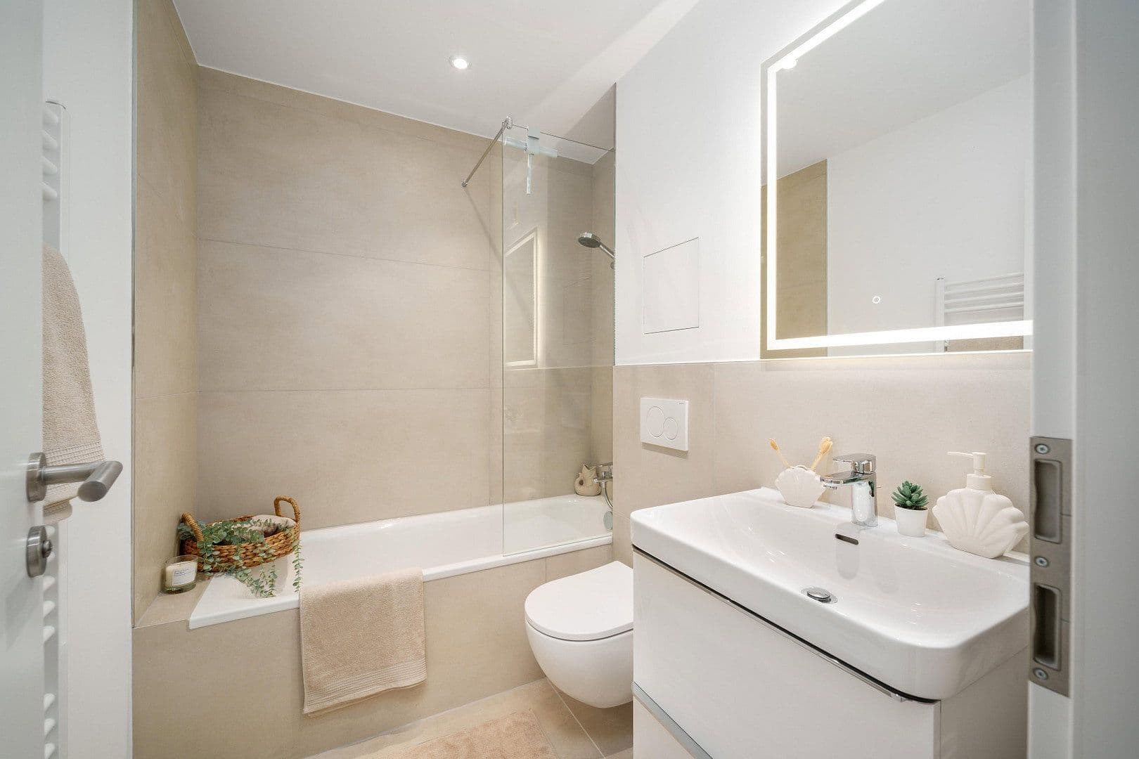 Predaj bytu 3-izbový 67 m², München, Bavorsko Predaj bytu 3-izbový 67 m², München, Bavorsko