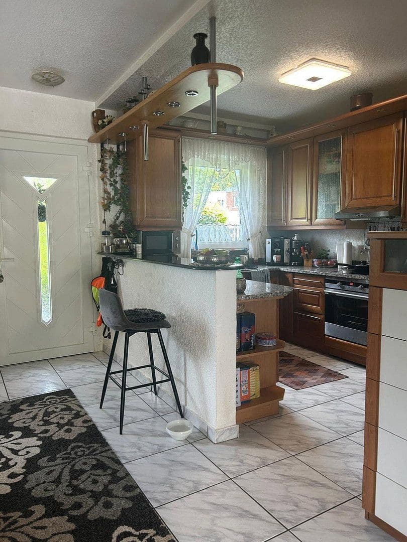 Predaj domu 94 m², pozemek 464 m², Köln, Severné Porýnie - Westfálsko Predaj domu 94 m², pozemek 464 m², Köln, Severné Porýnie - Westfálsko