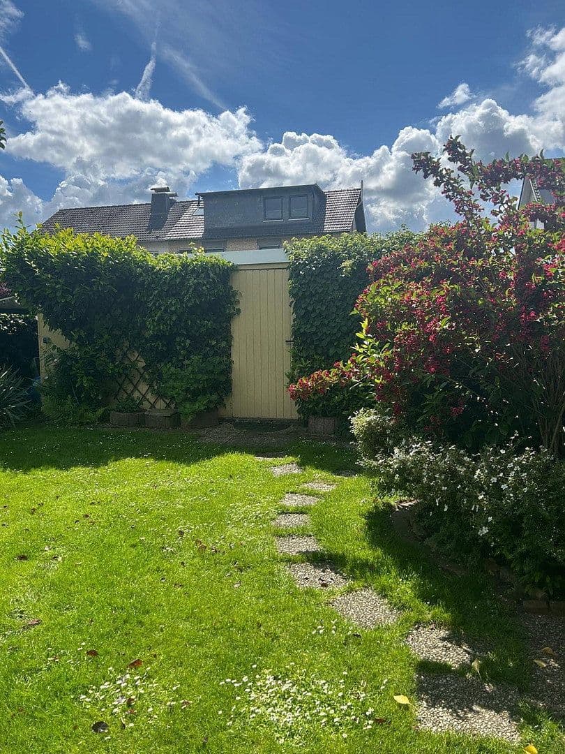 Predaj domu 94 m², pozemek 464 m², Köln, Severné Porýnie - Westfálsko Predaj domu 94 m², pozemek 464 m², Köln, Severné Porýnie - Westfálsko