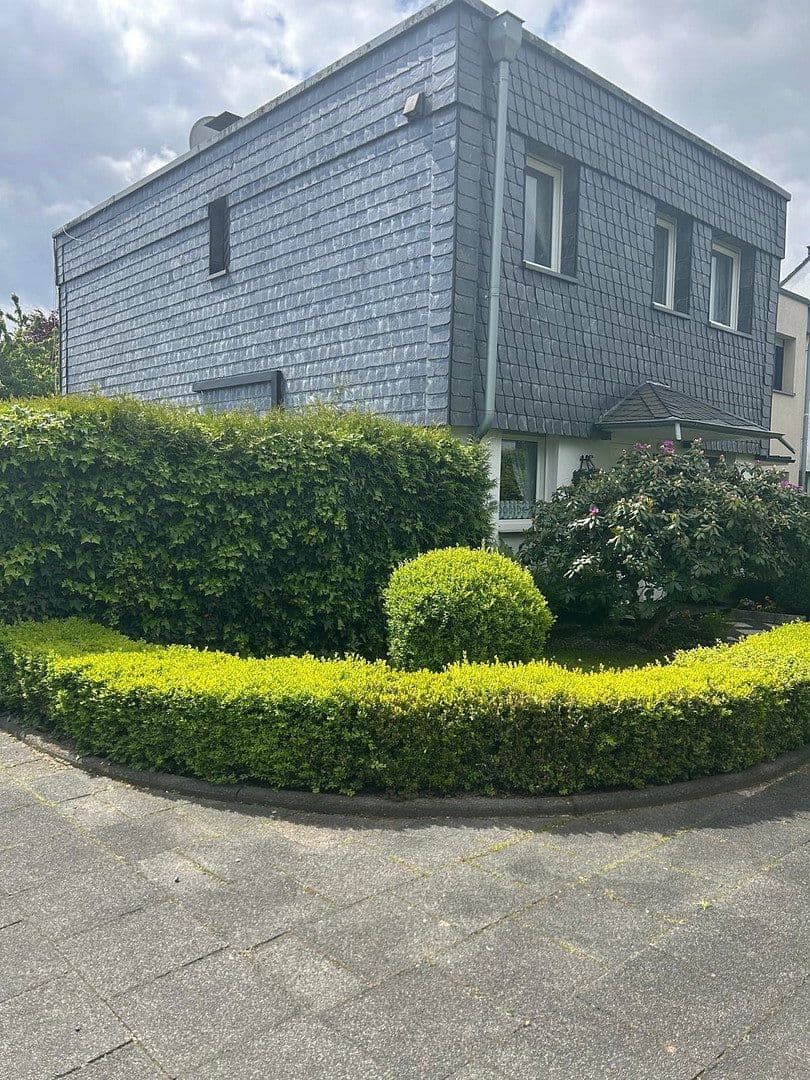 Predaj domu 94 m², pozemek 464 m², Köln, Severné Porýnie - Westfálsko Predaj domu 94 m², pozemek 464 m², Köln, Severné Porýnie - Westfálsko