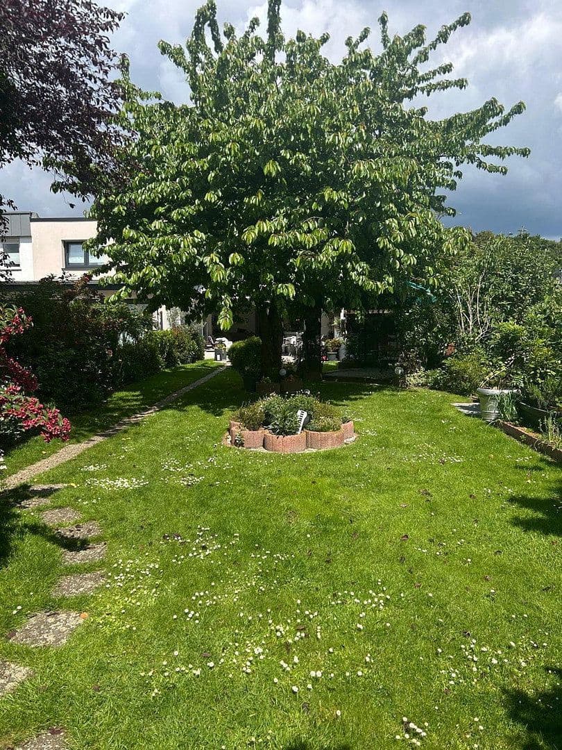 Predaj domu 94 m², pozemek 464 m², Köln, Severné Porýnie - Westfálsko Predaj domu 94 m², pozemek 464 m², Köln, Severné Porýnie - Westfálsko